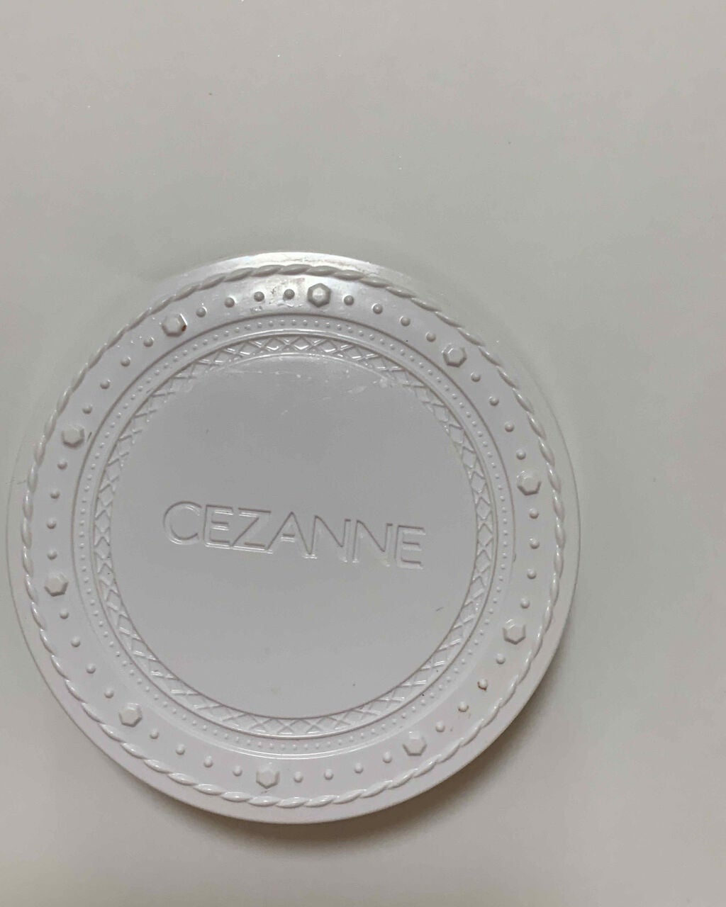 UVクリアフェイスパウダー/CEZANNE/プレストパウダーを使ったクチコミ(2枚目)