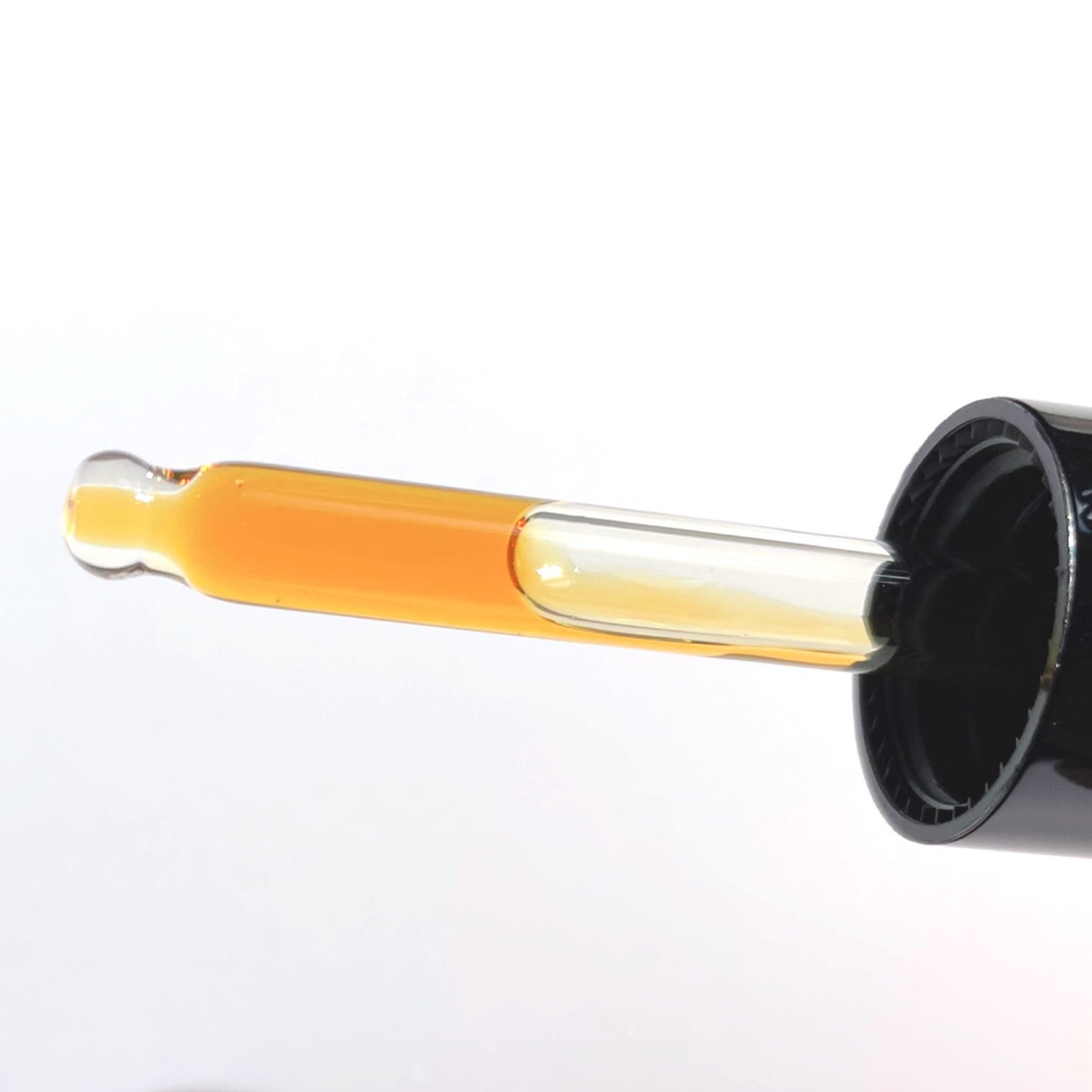 ビタホワイトニングシナジーC.E.F.アンプル/Celladix/美容液を使ったクチコミ(2枚目)