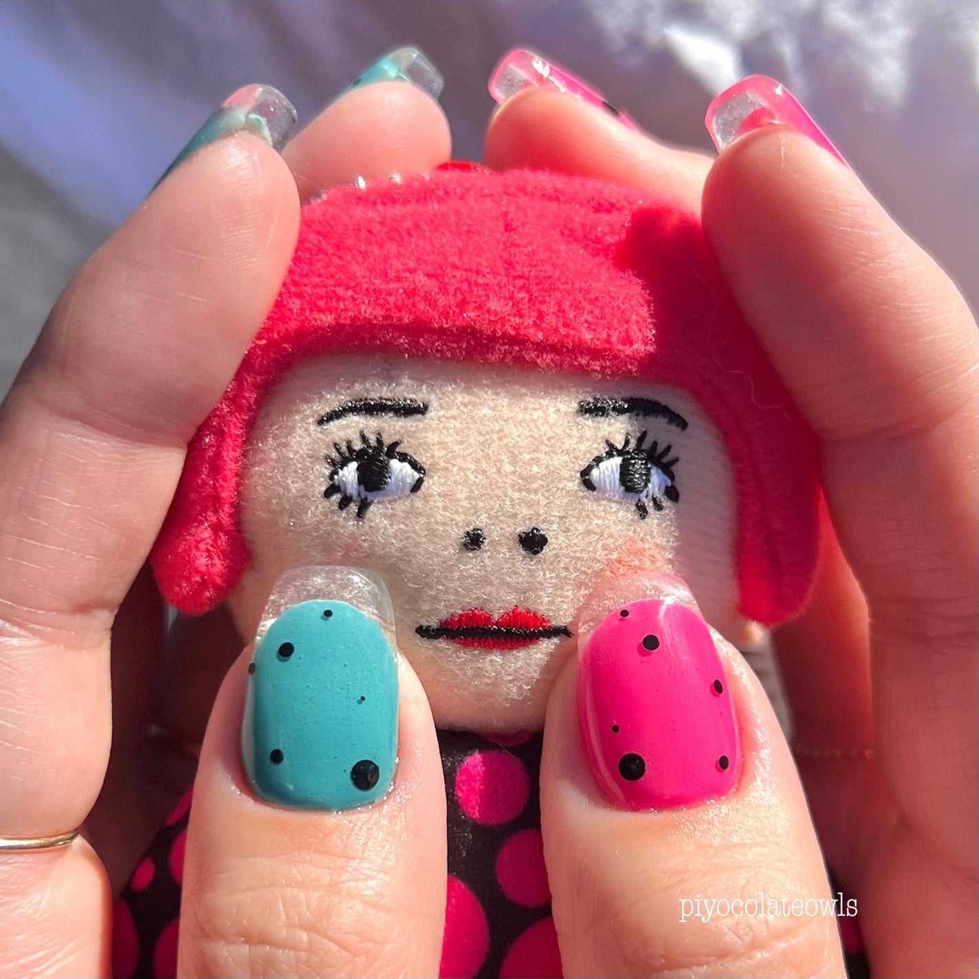 ぴよこれいと あうるす on LIPS 「大好きな草間彌生さんをイメージしたネイル。今年初めてのマイネイ..」(1枚目)