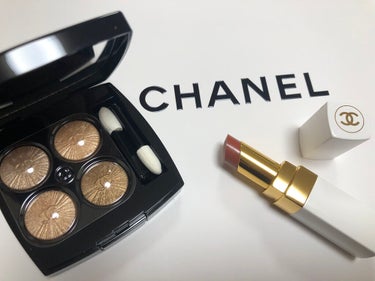 💛CHANEL スプリング - サマー メークアップ コレクション 2022 💛
今回は見送る予定やったけど…テスター見たらその可愛さと、カラーの発色がキレイで私好みだったので買わずに帰ることは出来ず🥺