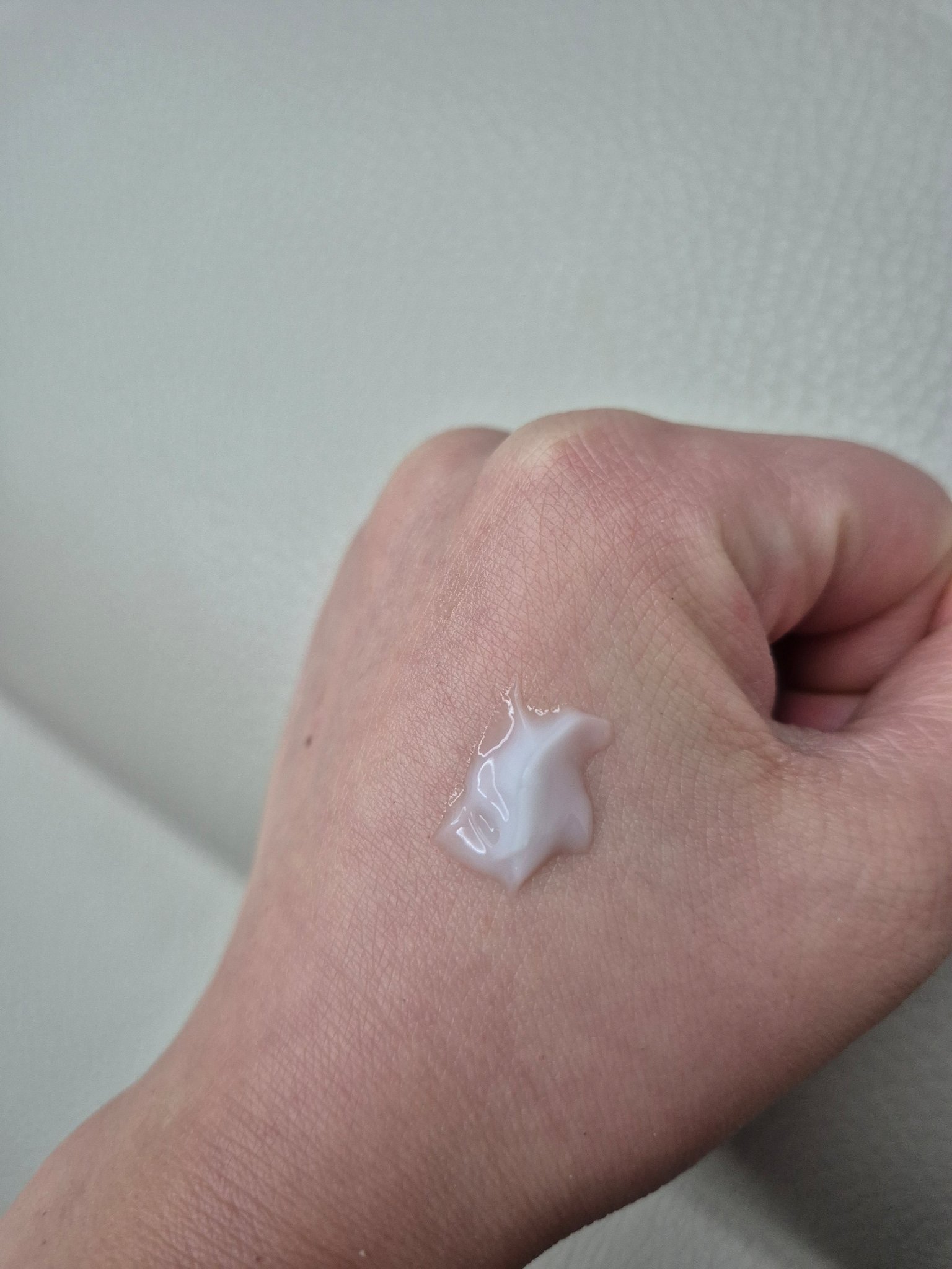 ピュアアルテミシア カーミングウォータークリーム/HANYUL(ハンユル)/フェイスクリームを使ったクチコミ（3枚目）