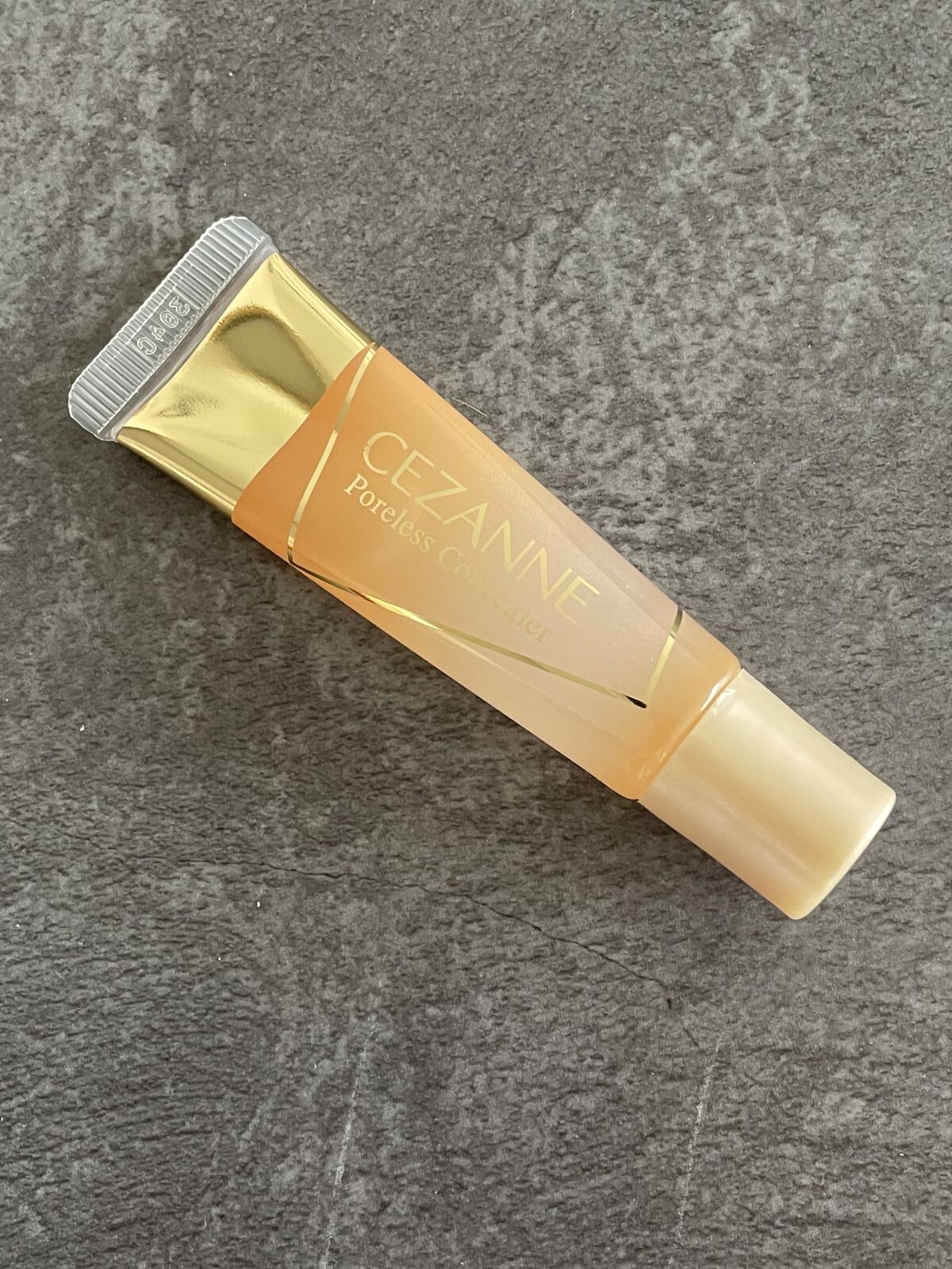毛穴レスコンシーラー/CEZANNE/クリームコンシーラーを使ったクチコミ（2枚目）