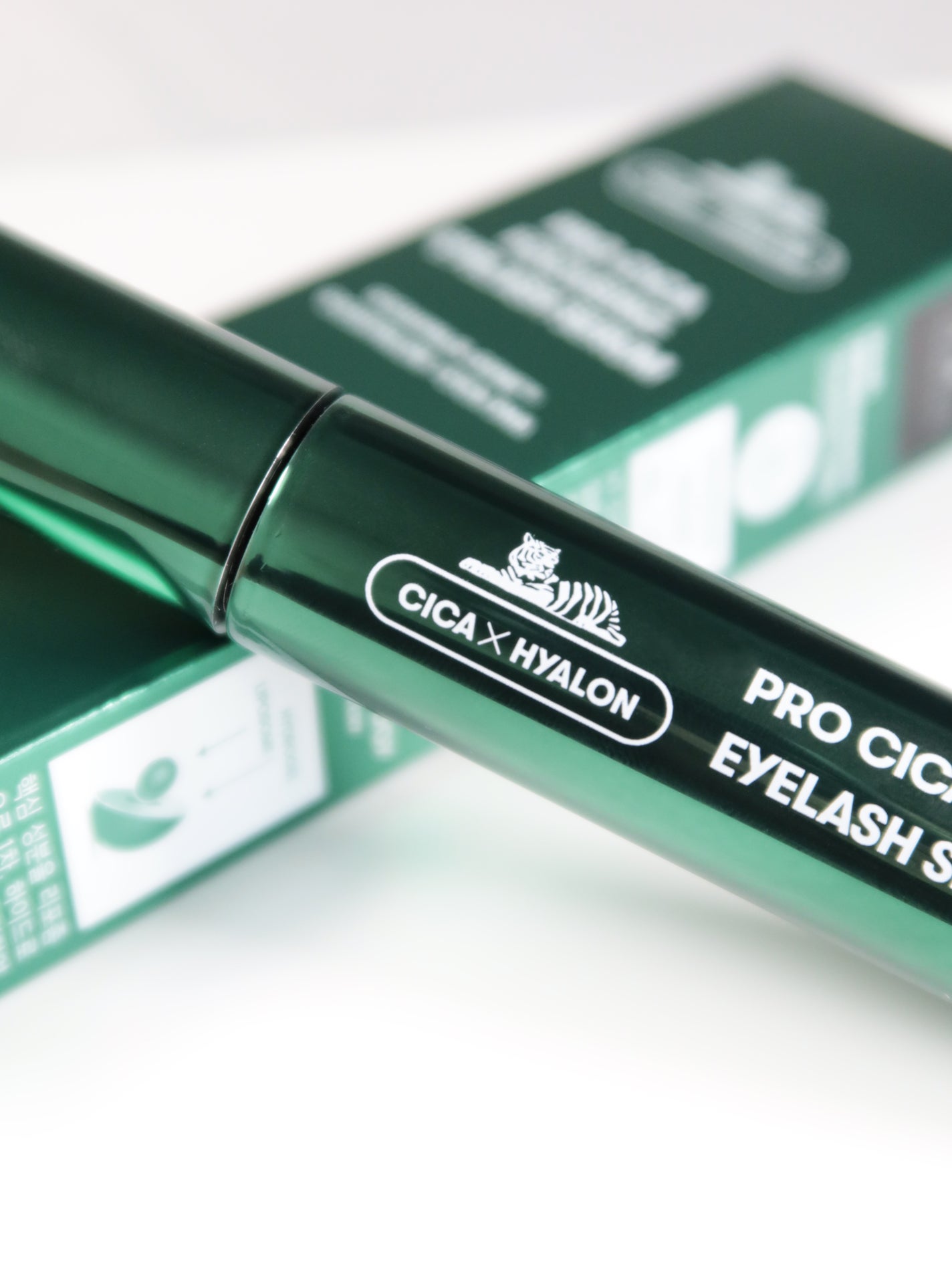 プロCICA フォーカシングアイラッシュセラム/VT/まつげ美容液を使ったクチコミ(4枚目)