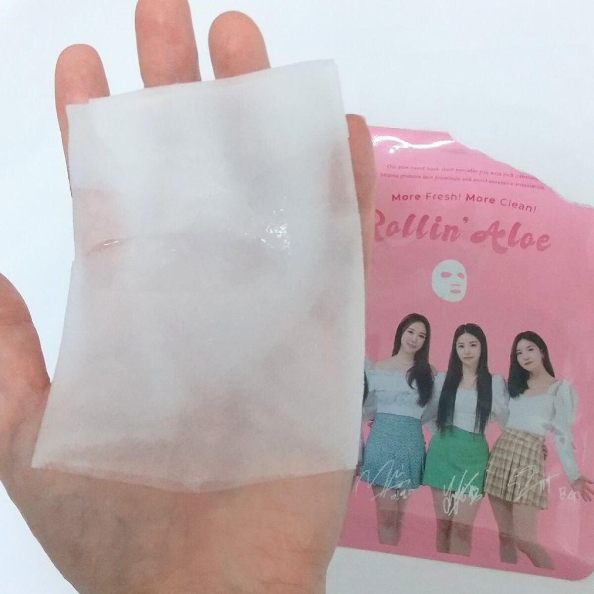 寒色スノー❄ on LIPS 「Rollin'Aloeマスクシートひったひたでとろみのある液で..」(2枚目)