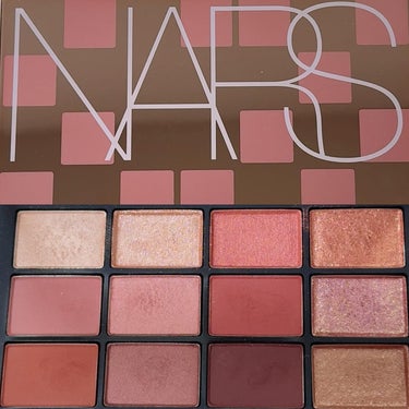 NARS アフターグロー イリジスタブル アイシャドーパレットのクチコミ「毎年NARSのアイシャドウパレットは必ず買ってる😊❤️

【数量限定品】NARS
アフターグロ.....」（1枚目）