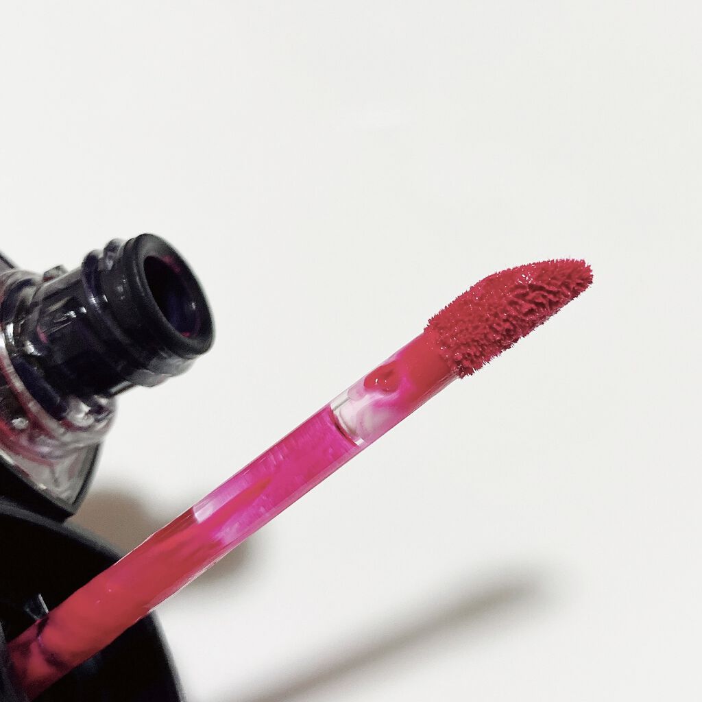 ピュアカラー エンヴィ ペイントオン リクイッド リップカラー/ESTEE LAUDER/リップグロスを使ったクチコミ（3枚目）