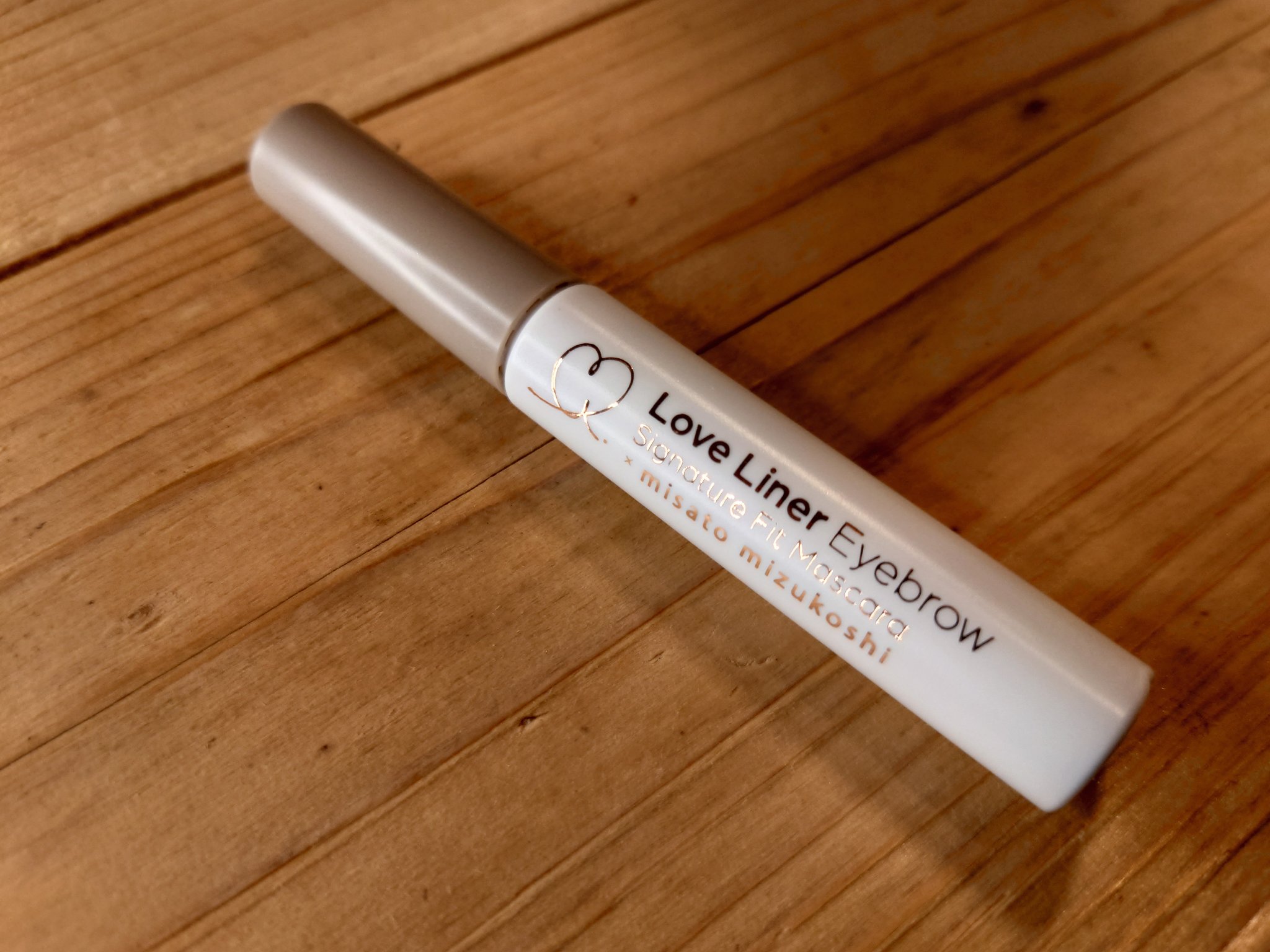 【使った商品】
ラブ・ライナー シグネチャーフィットマスカラ ＭＭＣ２＜アイブロウ＞ラテグレージュ

初めてLIPSで購入しました！

【商品の特徴】
水越みさとさん監修カラー！限定なのがつらい…
ほんのーーりラメ入ってるらしいのですがあま