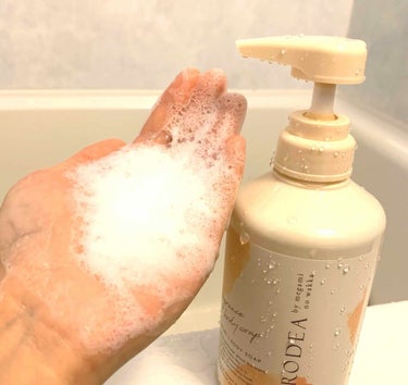 AURODEA by megami no wakka fragrance body soap/R&/ボディソープを使ったクチコミ（2枚目）