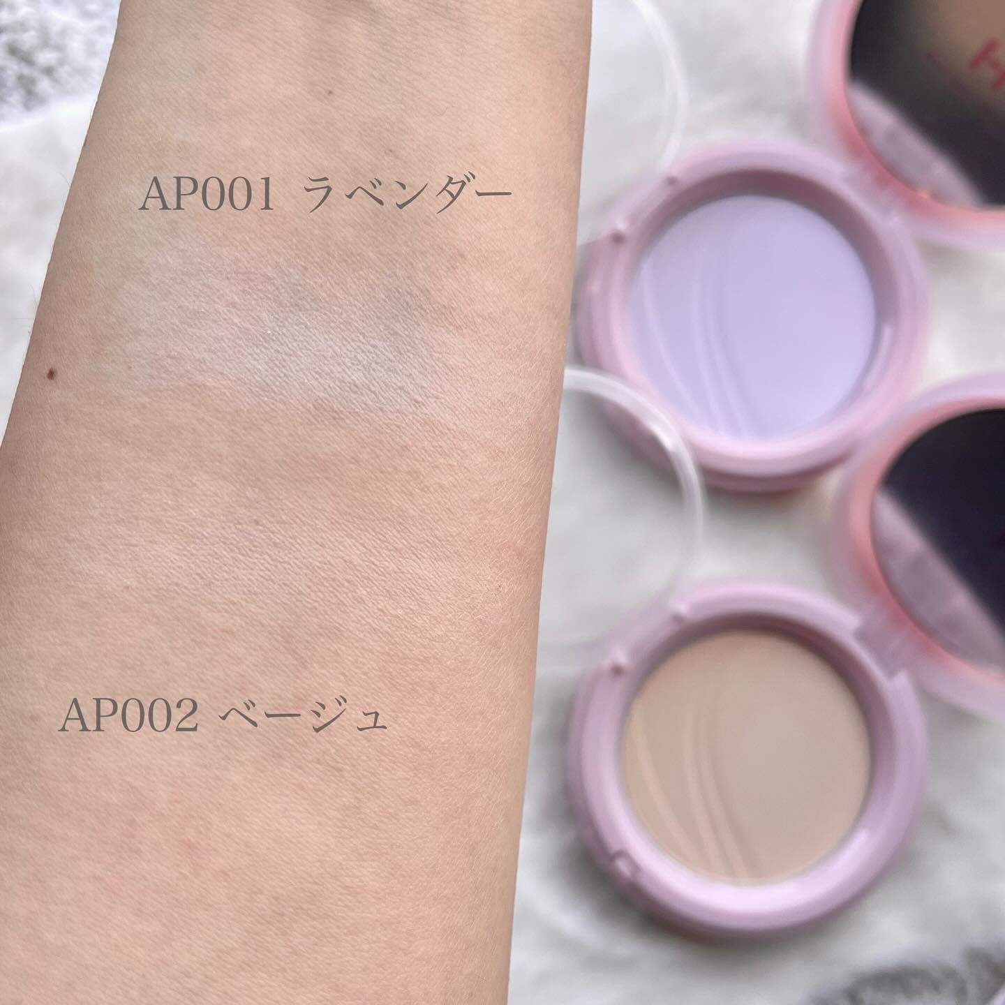 セカンドスキンエアリーパウダー/hince/プレストパウダーを使ったクチコミ（2枚目）