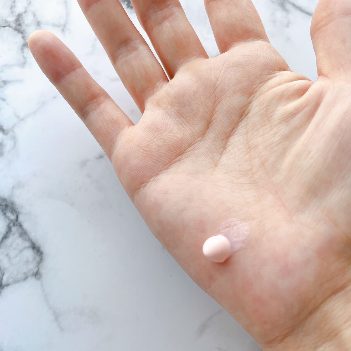 クロノビューティ トーンアップUV 02 ローズチェア/アリィー/日焼け止めクリームを使ったクチコミ（3枚目）