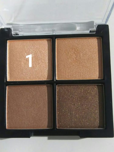 UR GLAM LUXE　4 COLORS EYESHADOW PALLET/U R GLAM/パウダーアイシャドウを使ったクチコミ（3枚目）