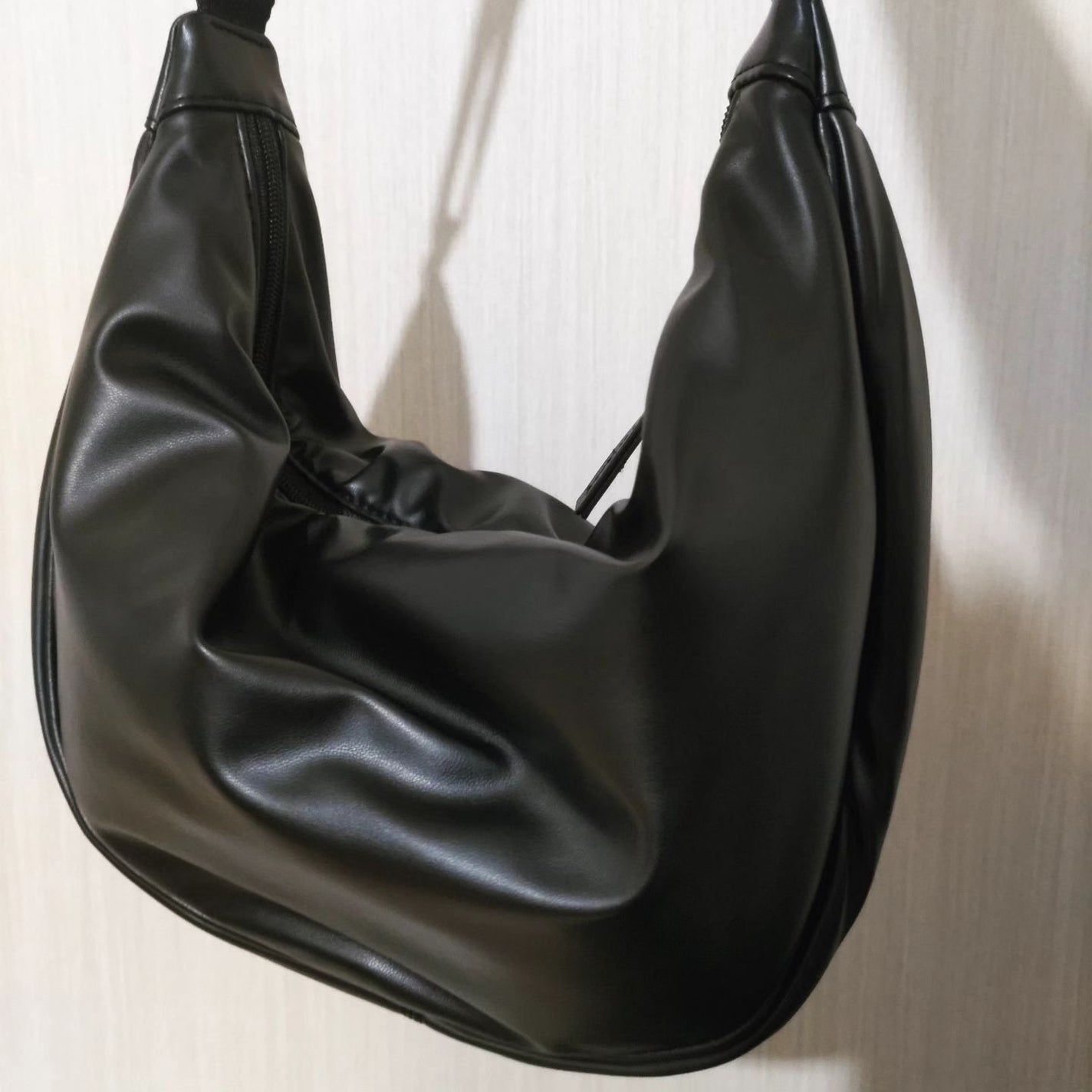 ひろちゃん on LIPS 「UNIQLOいつもUNIQLOバック持っていたけれど。。。もう..」(4枚目)