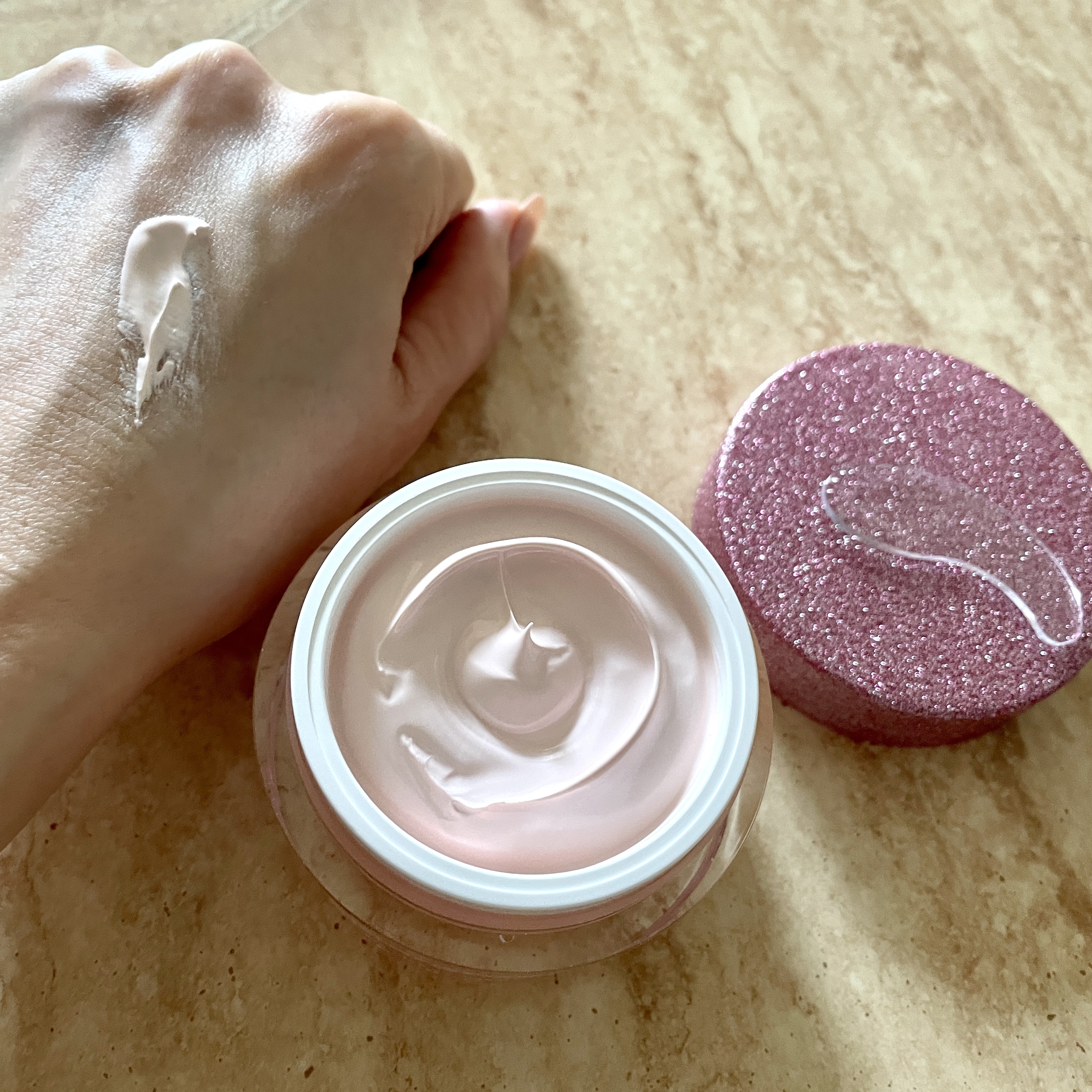 ロージー トーンアップクリーム /Colorgram/化粧下地を使ったクチコミ（2枚目）