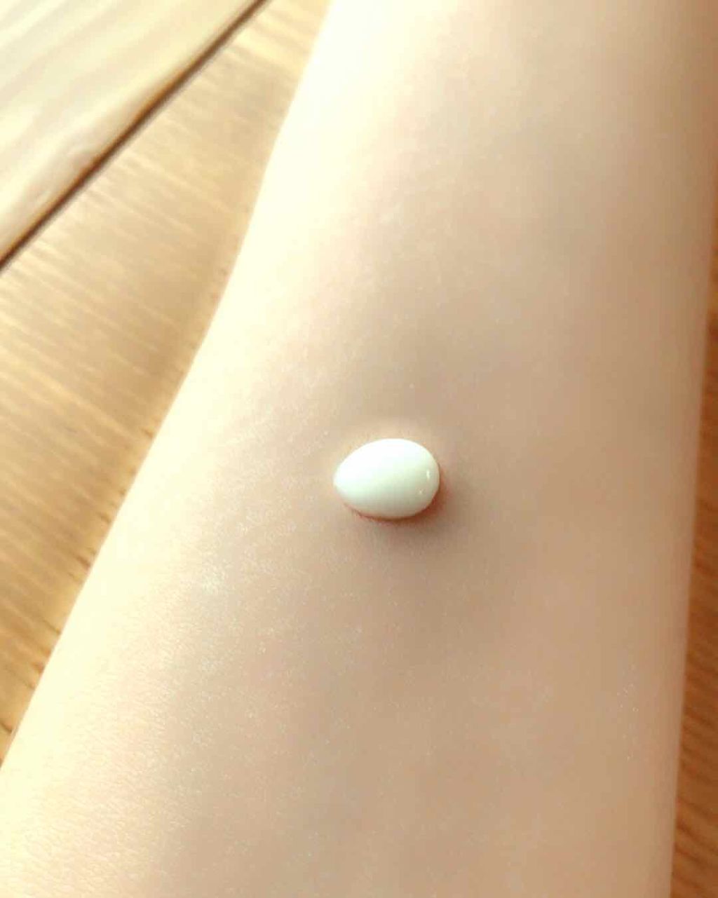 サラフィットUV さらさらエッセンス アクアフローラルの香り/スキンアクア/日焼け止め・UVケアを使ったクチコミ（2枚目）