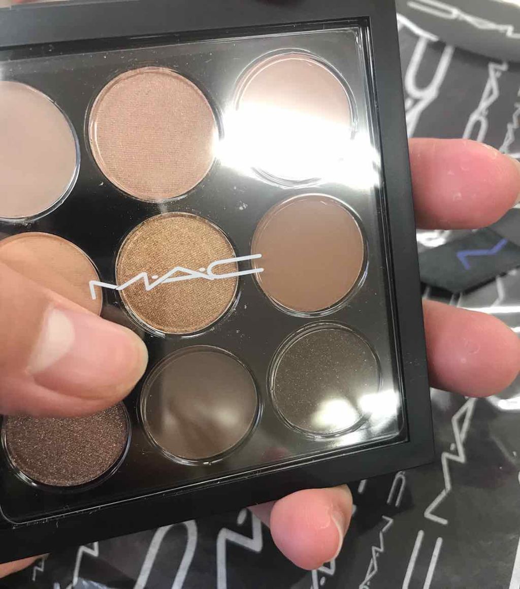 スモール アイシャドウ×9/M・A・C/アイシャドウパレットを使ったクチコミ（1枚目）