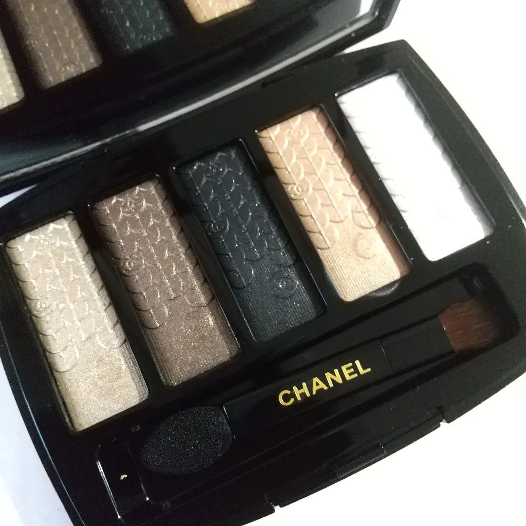 ルミエール　グラフィック/CHANEL/アイシャドウパレットを使ったクチコミ（2枚目）
