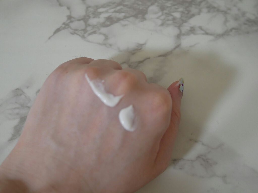 トリートメント ナイト エマルション モイスト/HIKARIMIRAI/乳液を使ったクチコミ（2枚目）