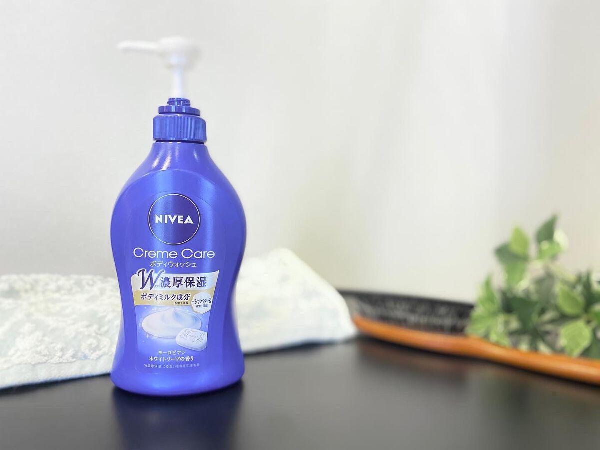 .
最近使ってよかったアイテム✐☡

ニベアクリームケアボディウォッシュです！


◎特徴
肌の奥(角層)までうるおいを与え、ベールを作ってまもる2つのはたらきのあるＷ濃厚保湿処方のボディウォッシュです！

◎テクスチャ
白いとろっとしたテ