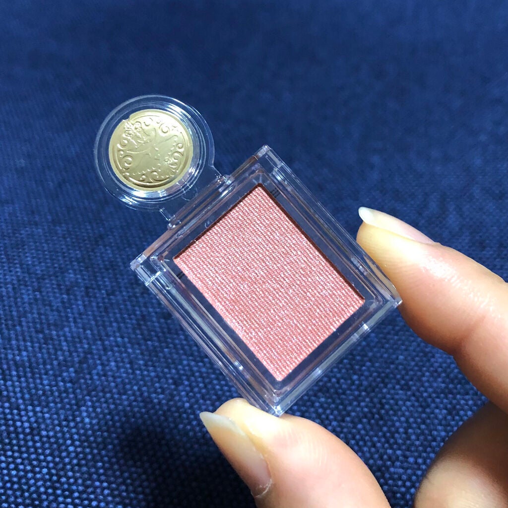 シャドーカスタマイズ/MAJOLICA MAJORCA/単色アイシャドウを使ったクチコミ(2枚目)