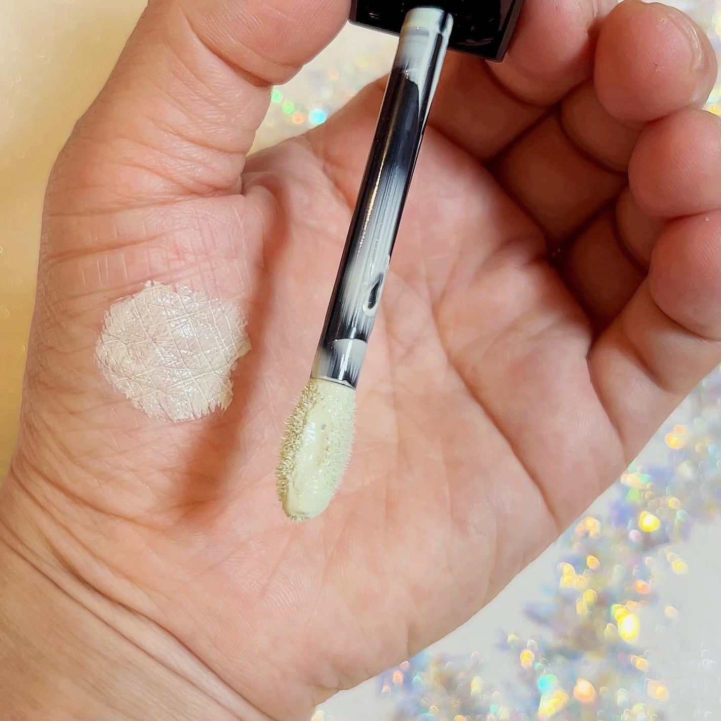 プリズム・リーブル・スキンケアリング・コレクター/GIVENCHY/化粧下地を使ったクチコミ(2枚目)