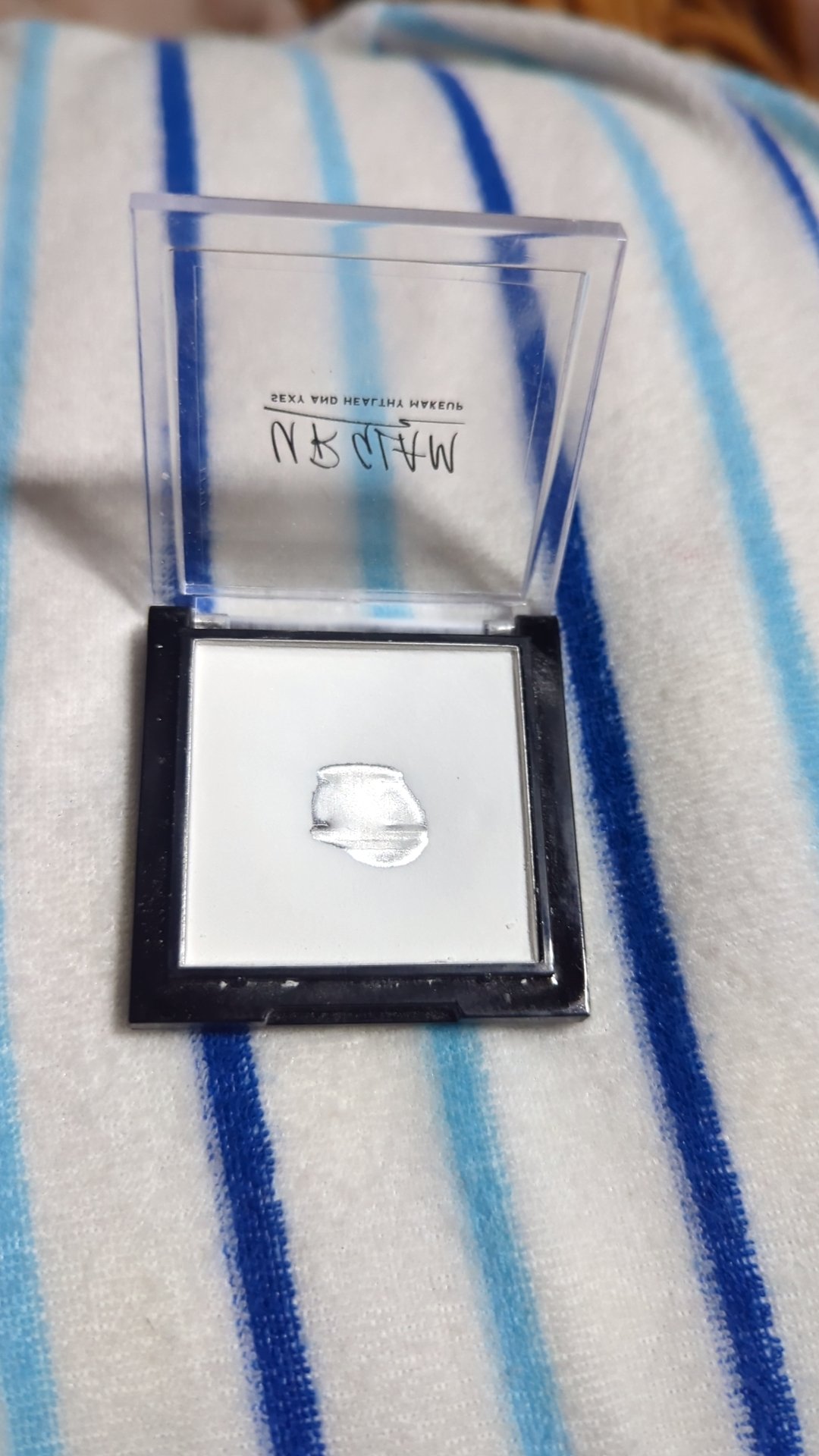 UR GLAM　OIL CONTROL POWDER ホワイト/U R GLAM/プレストパウダーを使ったクチコミ（1枚目）