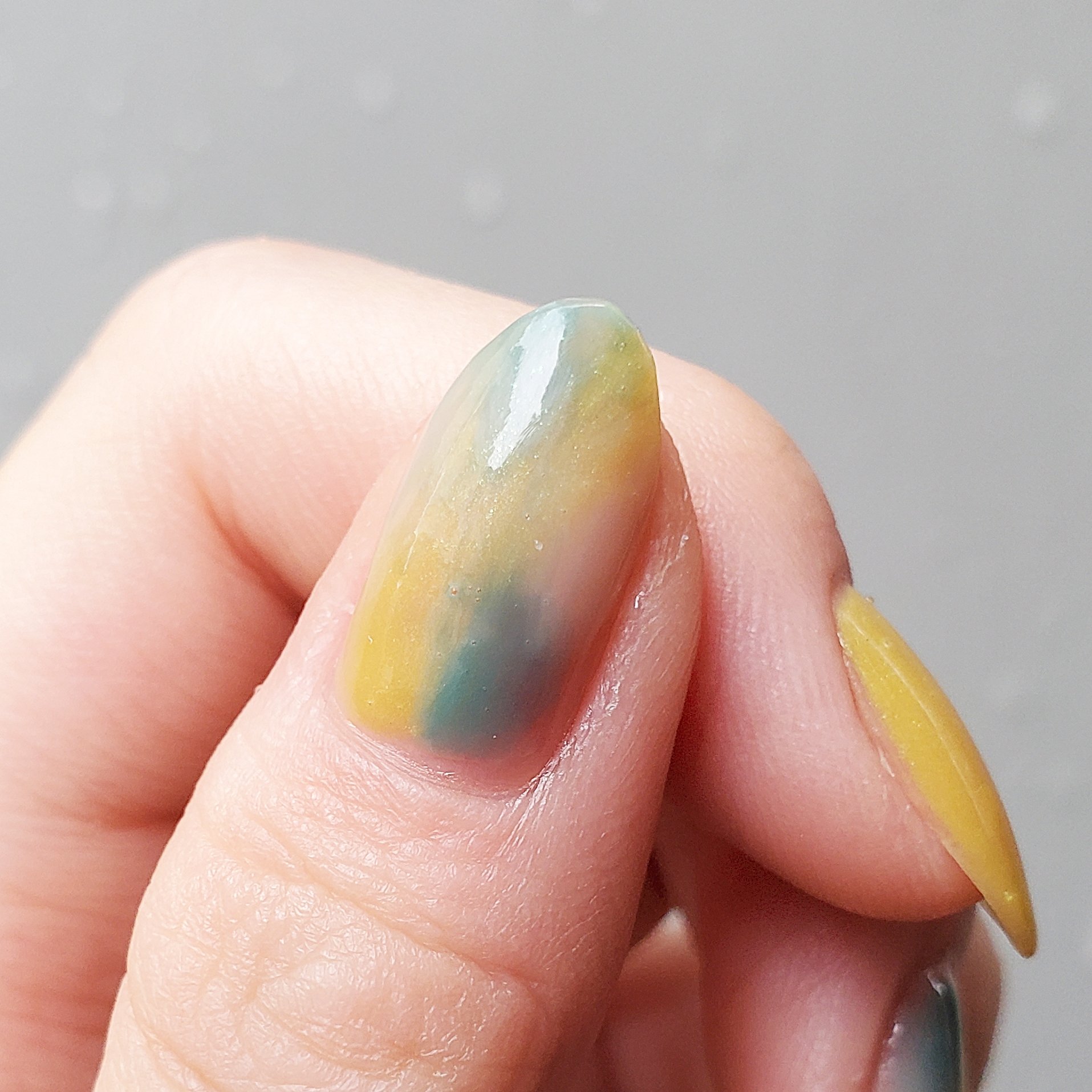 カラフルネイルズ/キャンメイク/マニキュアを使ったクチコミ（3枚目）