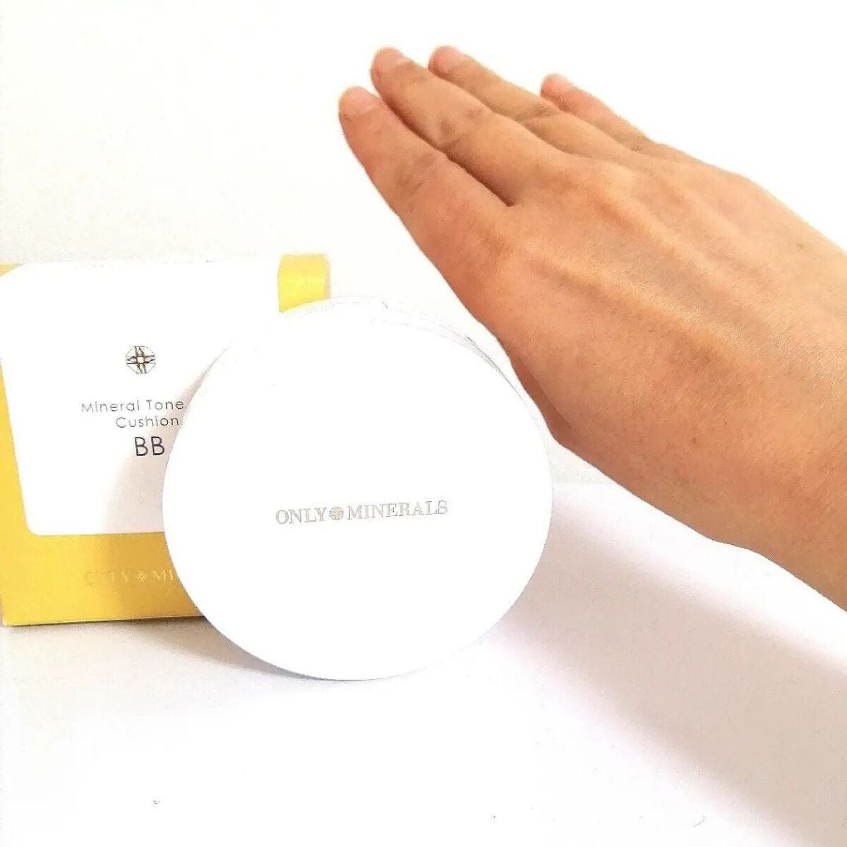 lili on LIPS 「『オンリーミネラルミネラルトーンアップクッションBB』多機能・..」(6枚目)