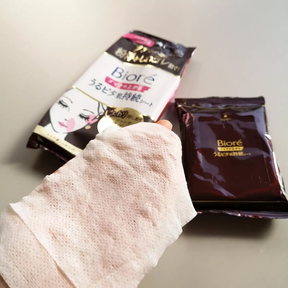 ビオレメイクの上からうるピタ肌持続シート/ビオレ/フェイスシートを使ったクチコミ(3枚目)