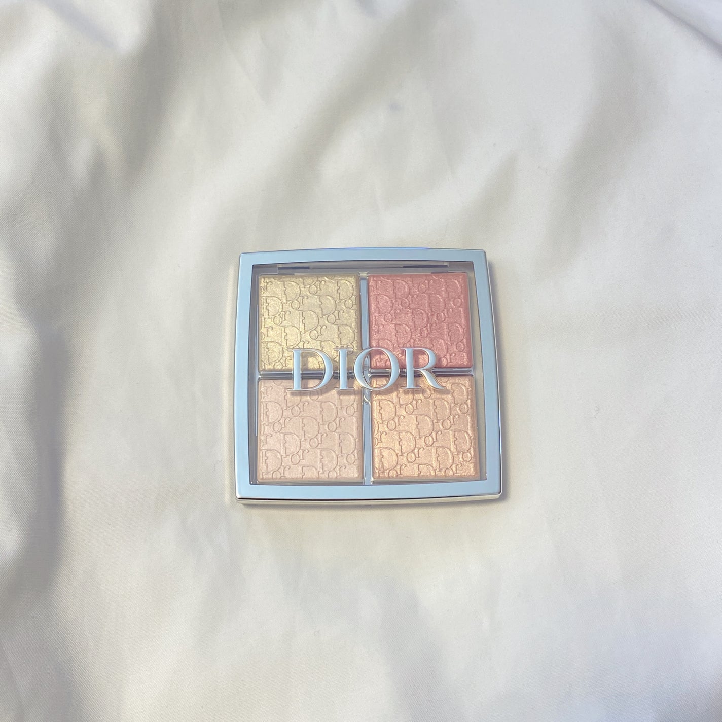 ディオール バックステージ フェイス グロウ パレット/Dior/ハイライトを使ったクチコミ(1枚目)