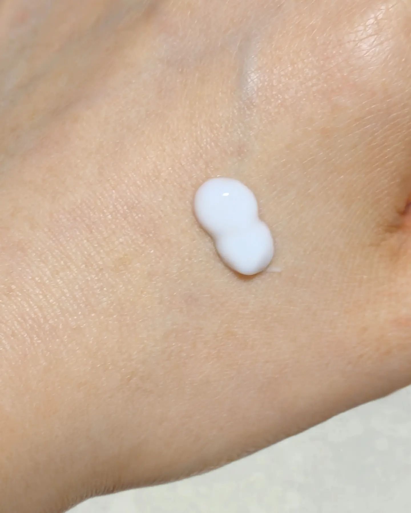 チーズフォンデュうるツヤセラム/Julioly/美容液を使ったクチコミ（3枚目）