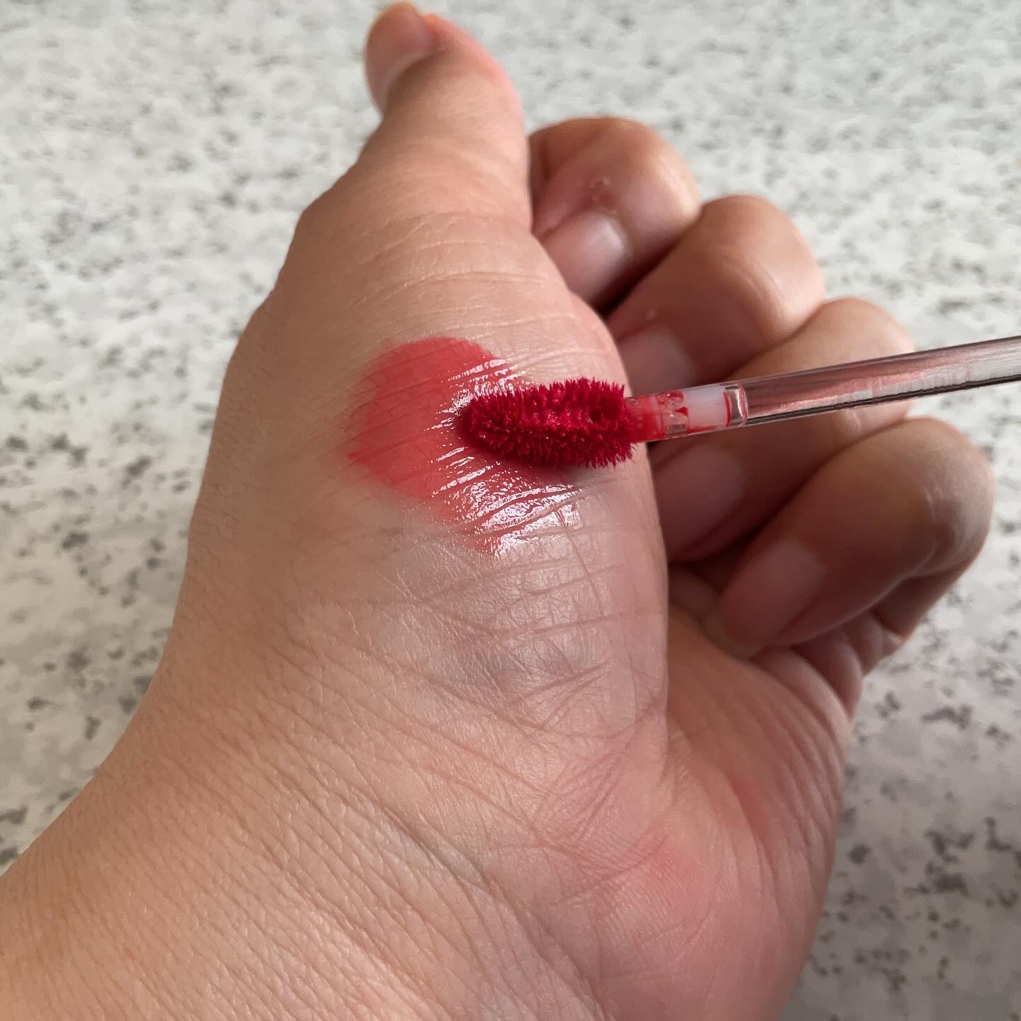 ウォーター ベアー ティント 04 オール ライト ピーチ(ALL RIGHT PEACH)/PERIPERA/リップティントを使ったクチコミ（3枚目）