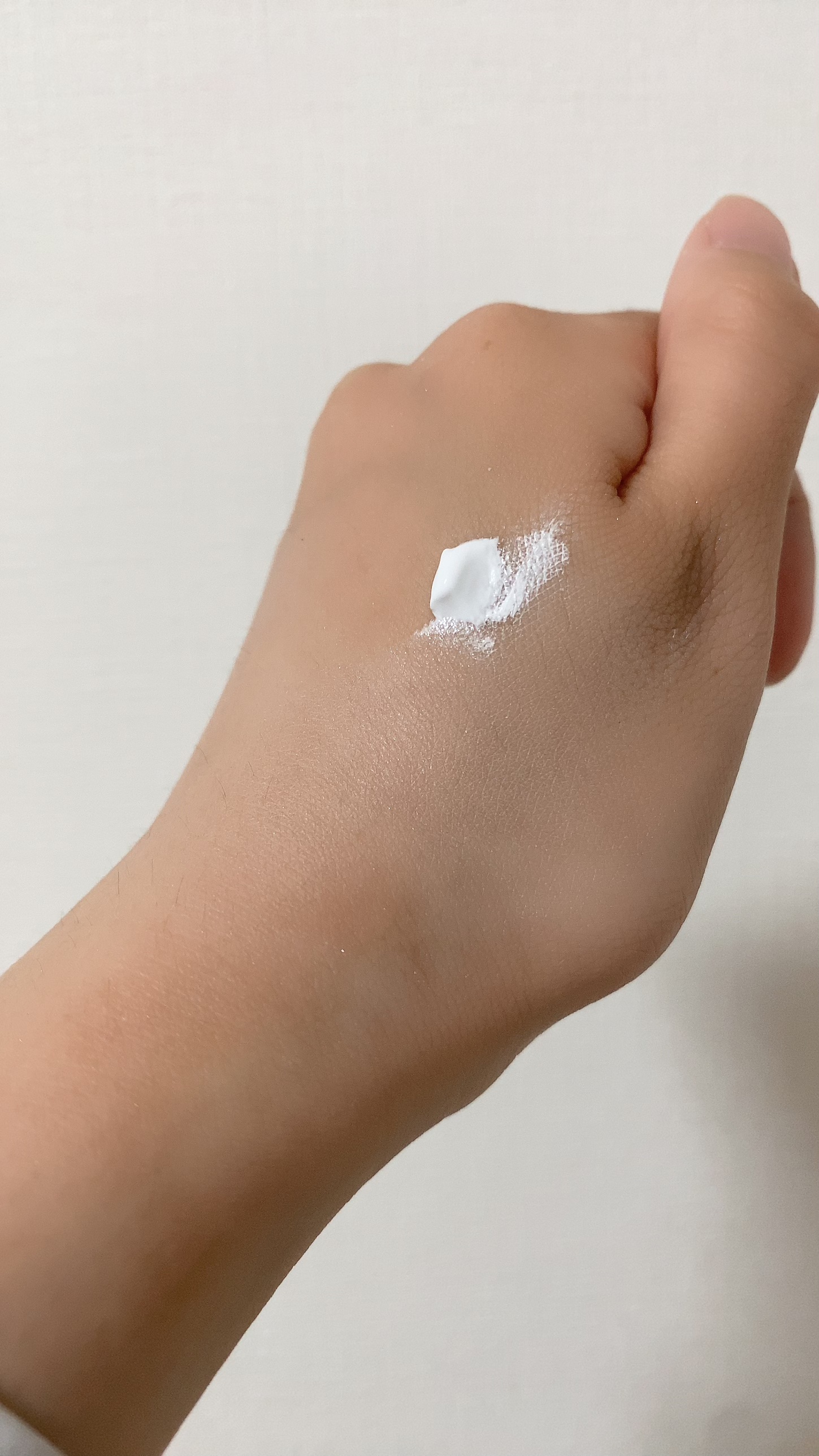 薬用ホワイトコンク ホワイトニングCC CII/ホワイトコンク/ボディクリームを使ったクチコミ（2枚目）