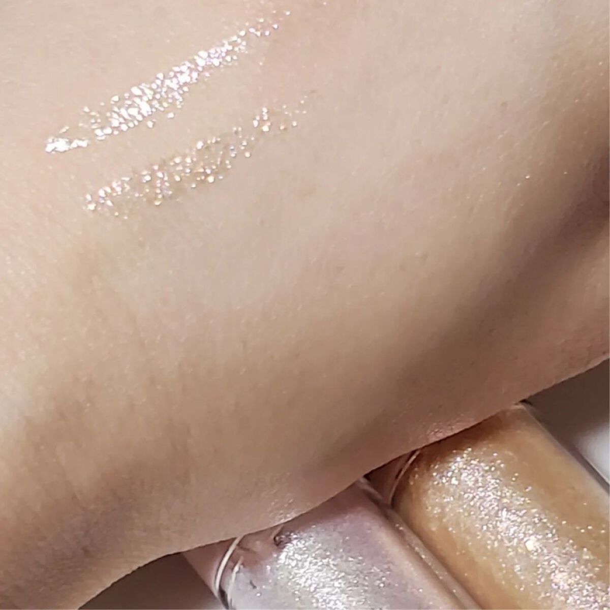 アンドバイロムアンド　グラッシーボムティント/&nd by rom&nd/リップティントを使ったクチコミ（3枚目）