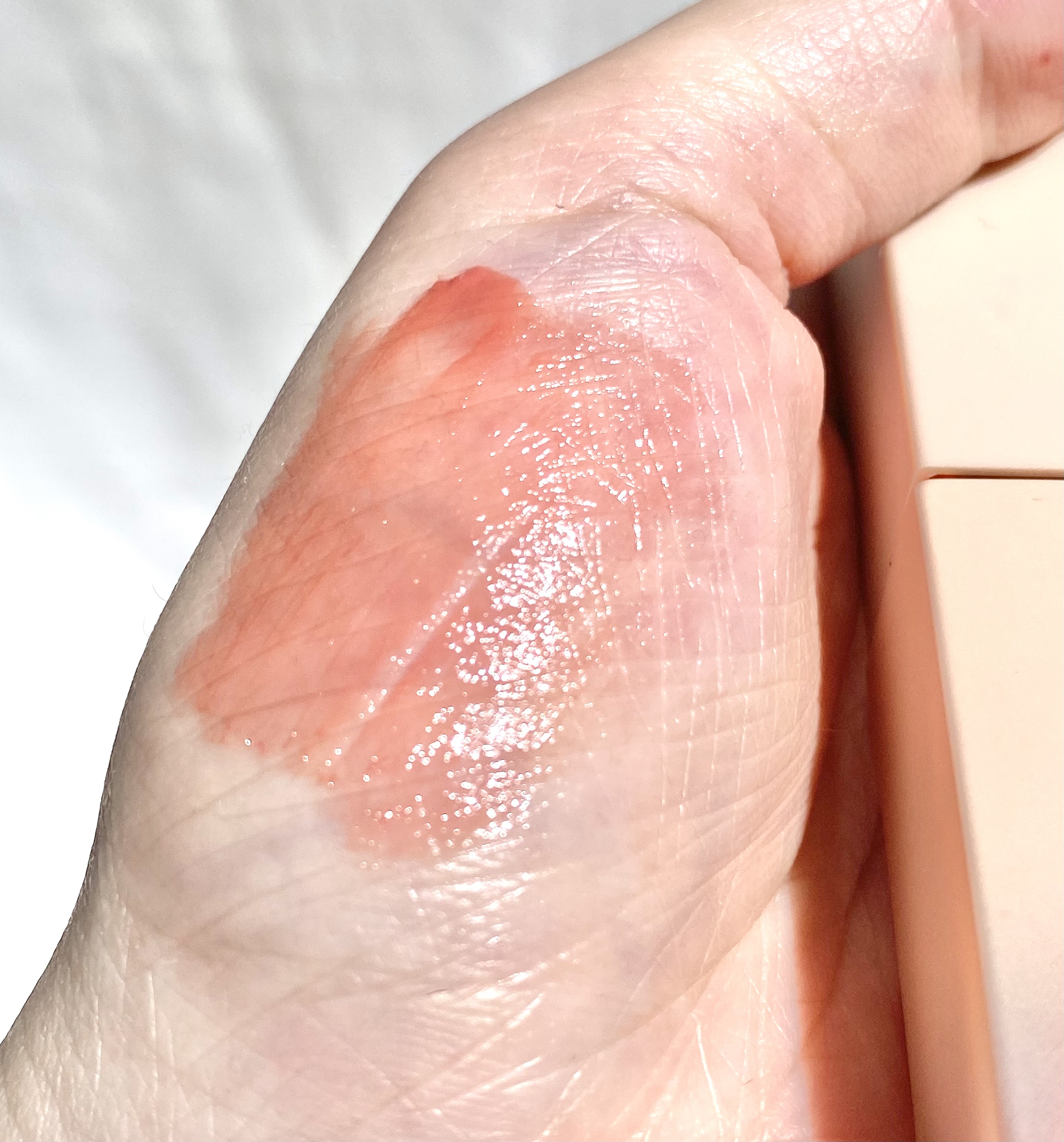 サテンリップグレイズ/thim/リップグロスを使ったクチコミ（2枚目）