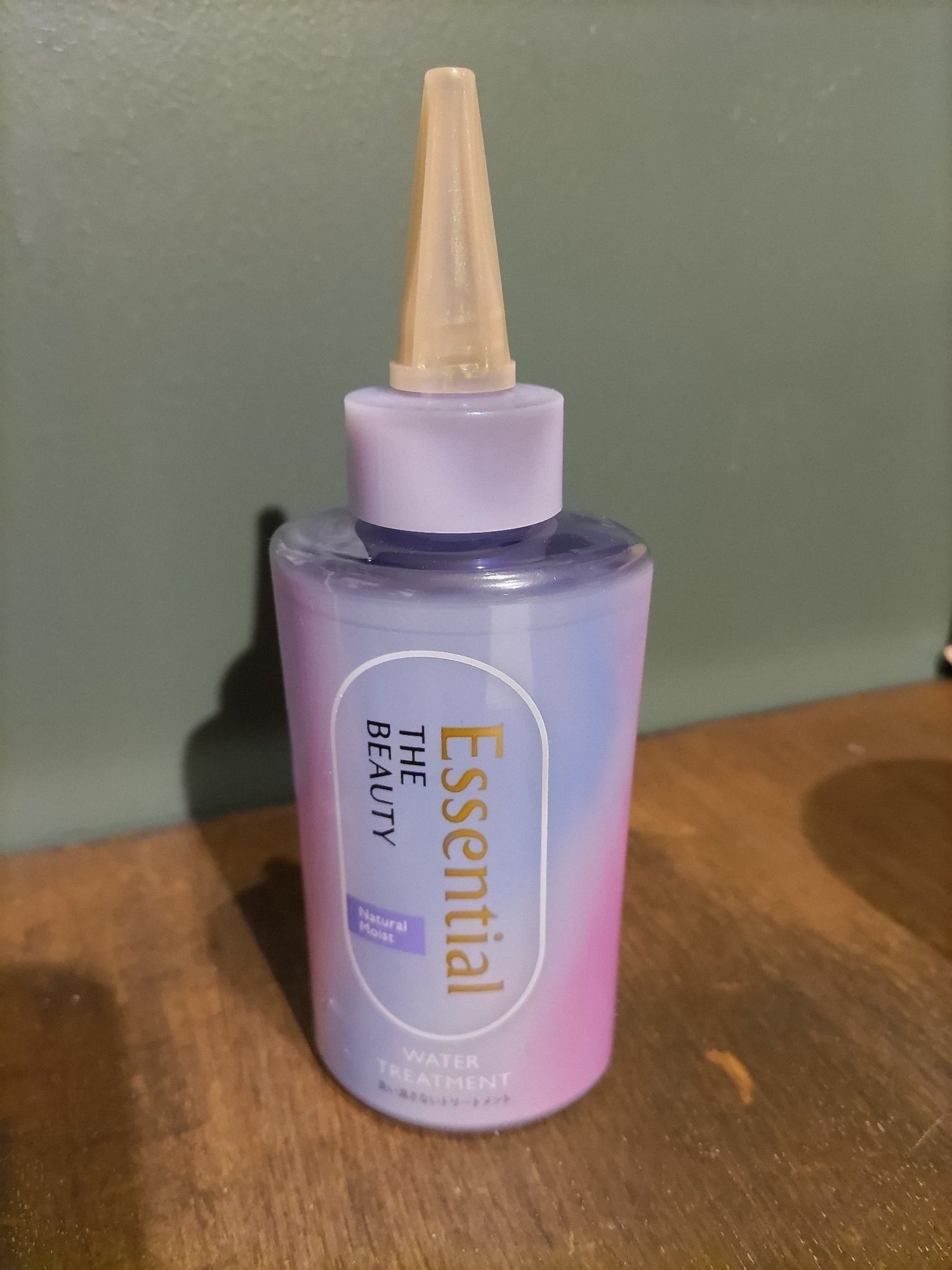 エッセンシャル プレミアム ウォータートリートメント ナチュラルモイスト/エッセンシャル/アウトバストリートメントを使ったクチコミ(1枚目)