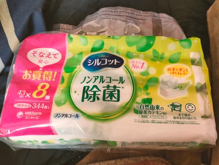 除菌ウェットティッシュ ノンアルコールタイプ/シルコット/ティッシュを使ったクチコミ(1枚目)