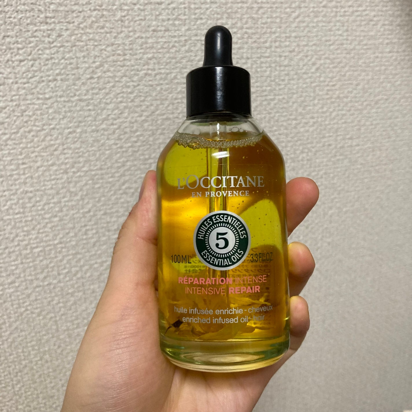 ファイブハーブス リペアリングインテンシヴオイル/L'OCCITANE/ヘアオイルを使ったクチコミ(4枚目)