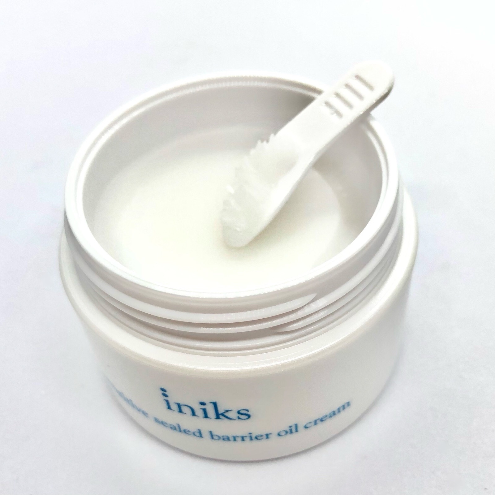 センシティブ シールドバリア オイルクリーム/iniks/フェイスクリームを使ったクチコミ（3枚目）