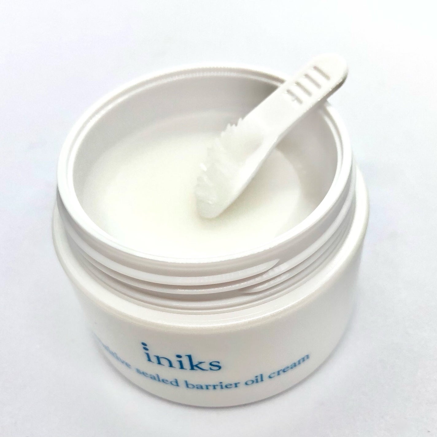 センシティブ シールドバリア オイルクリーム/iniks/フェイスクリームを使ったクチコミ(3枚目)