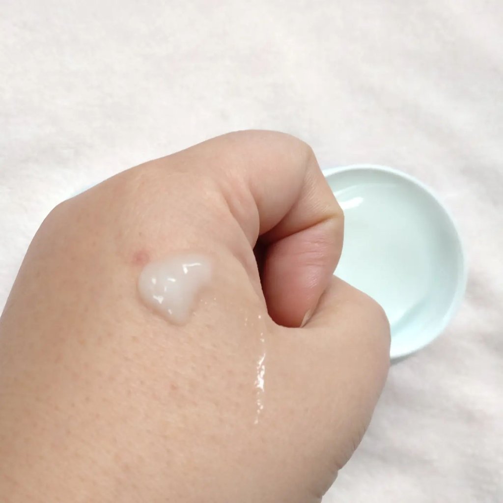 スパ＆ミネラル エッセンス ジェル/IONA/フェイスクリームを使ったクチコミ（3枚目）