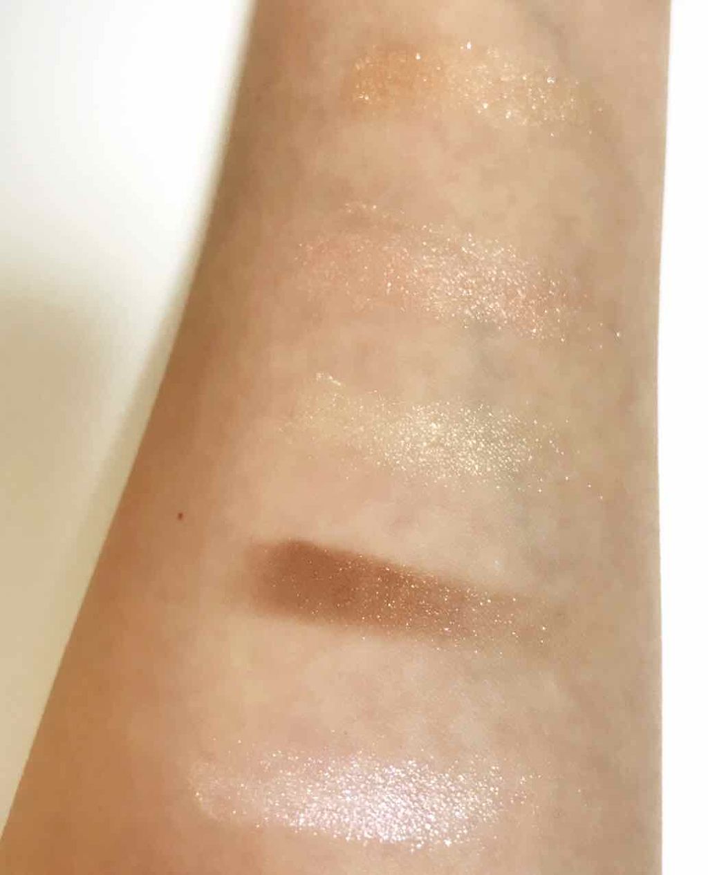 オーロライズアイズ/LUNASOL/アイシャドウパレットを使ったクチコミ(4枚目)