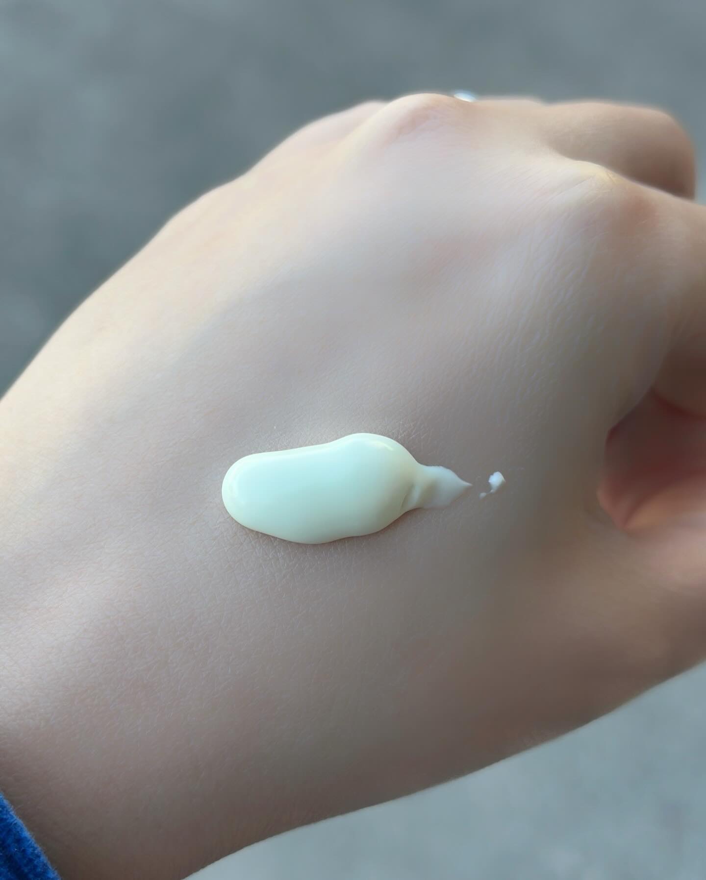 サンカットR マルチビタミンUV エッセンス/サンカット®/日焼け止めクリームを使ったクチコミ（3枚目）