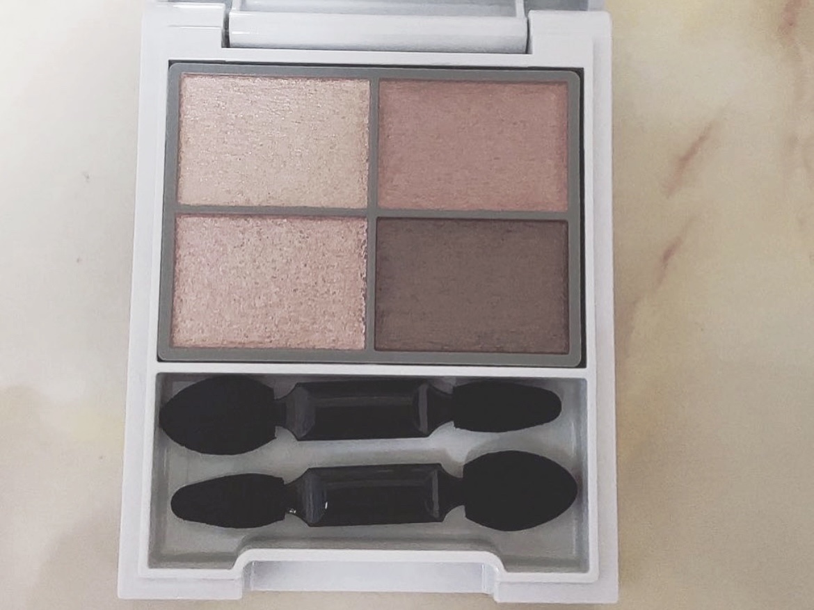 フォートーンズスタイリングアイズ/オルビス/パウダーアイブロウを使ったクチコミ（1枚目）