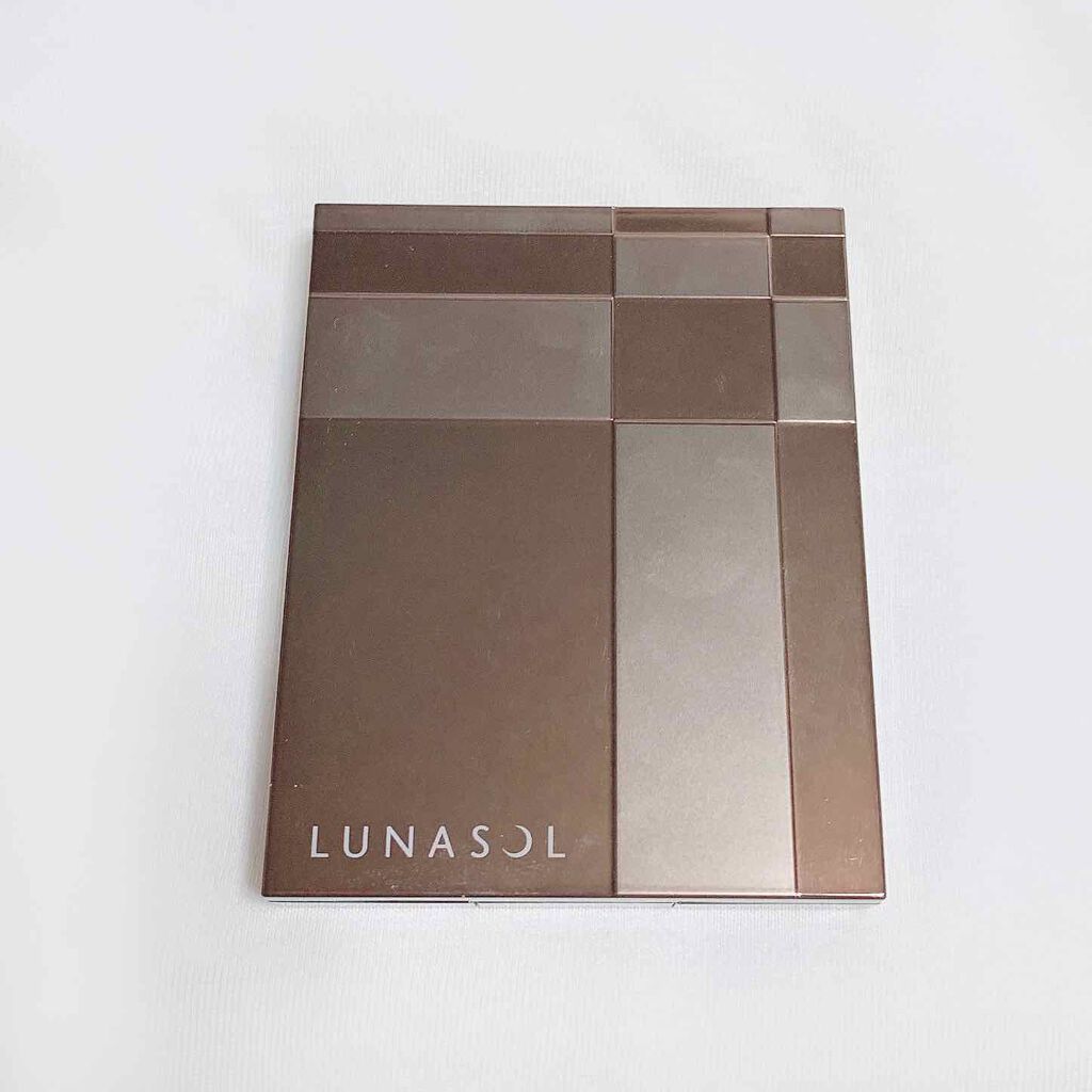 スキンモデリングアイズ/LUNASOL/アイシャドウパレットを使ったクチコミ（2枚目）