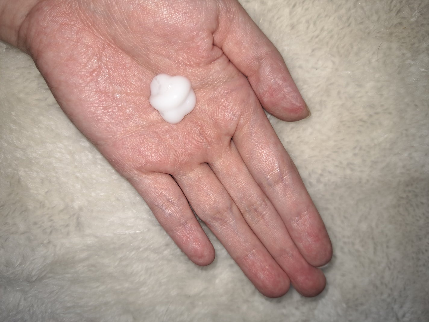 ニベア プレミアムボディミルク モイスチャー/ニベア/ボディミルクを使ったクチコミ(2枚目)