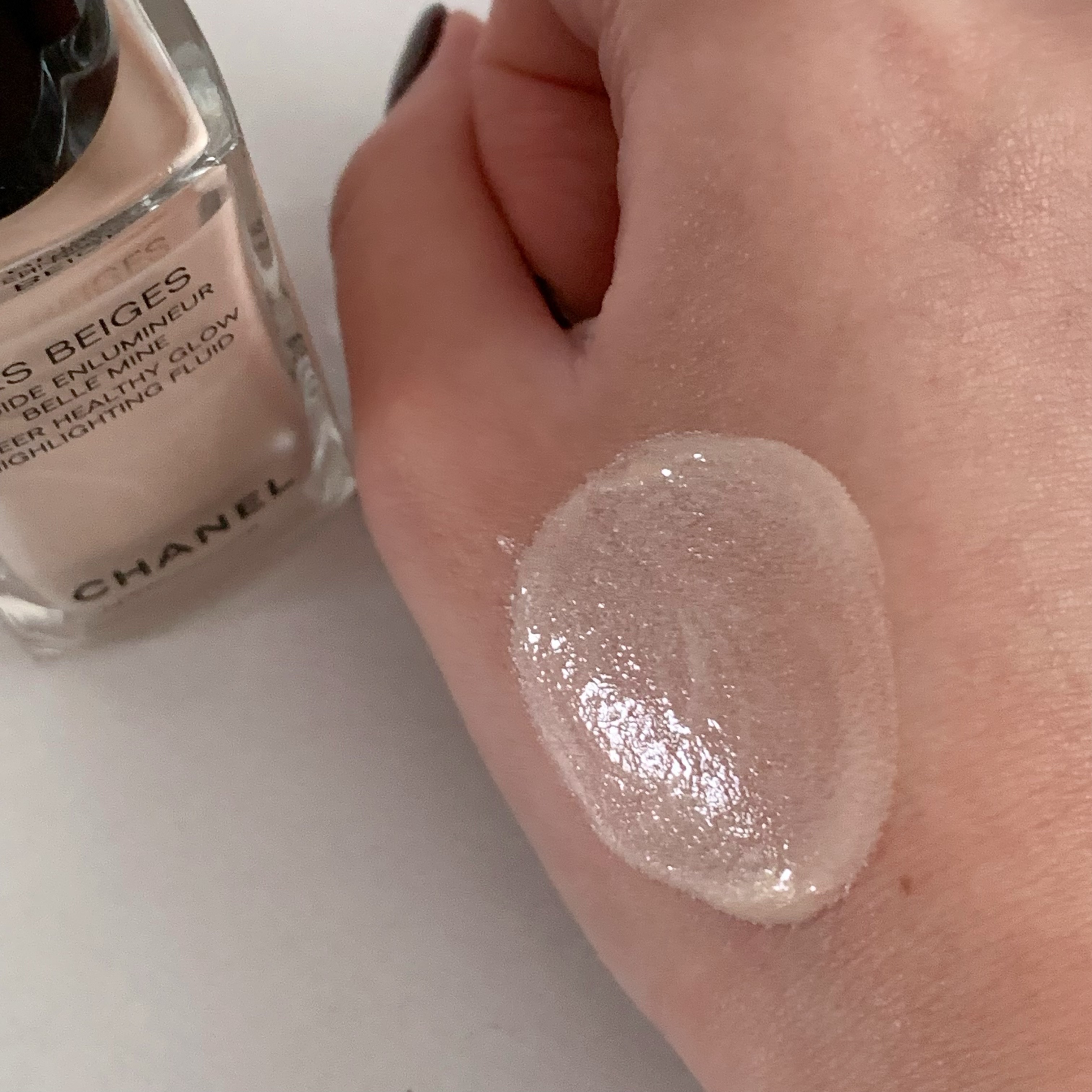 レ ベージュ フリュイド アンルミネール ベル ミン/CHANEL/リキッドハイライトを使ったクチコミ（3枚目）