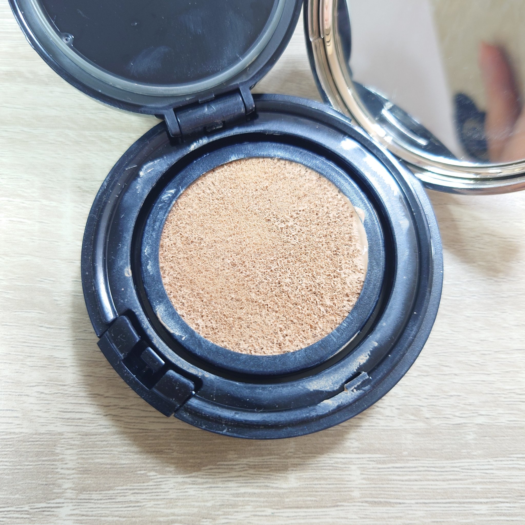 タンクッションエクラ オークル00/クレ・ド・ポー ボーテ/クッションファンデーションを使ったクチコミ（3枚目）