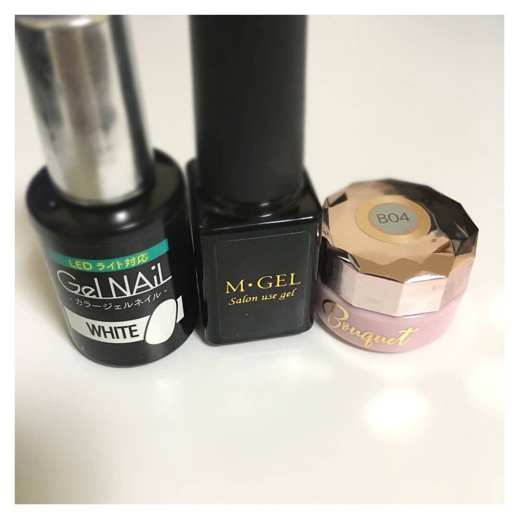 エムジェル ノンワイプトップジェル/Mpetit Japan/ジェルネイルを使ったクチコミ（2枚目）