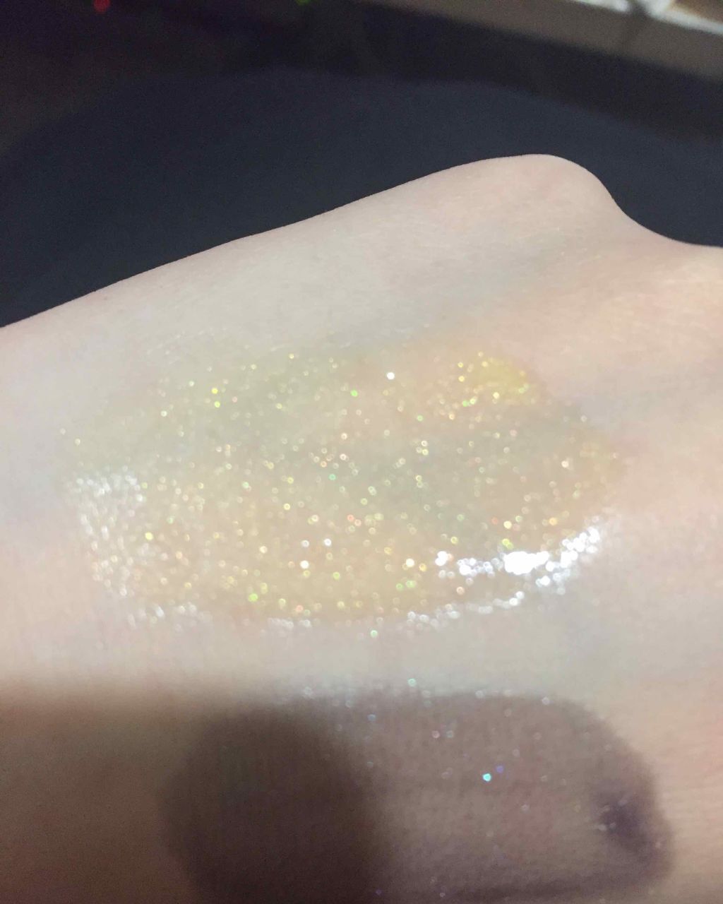 シャインリップリキッド/THE BODY SHOP/リップグロスを使ったクチコミ(4枚目)