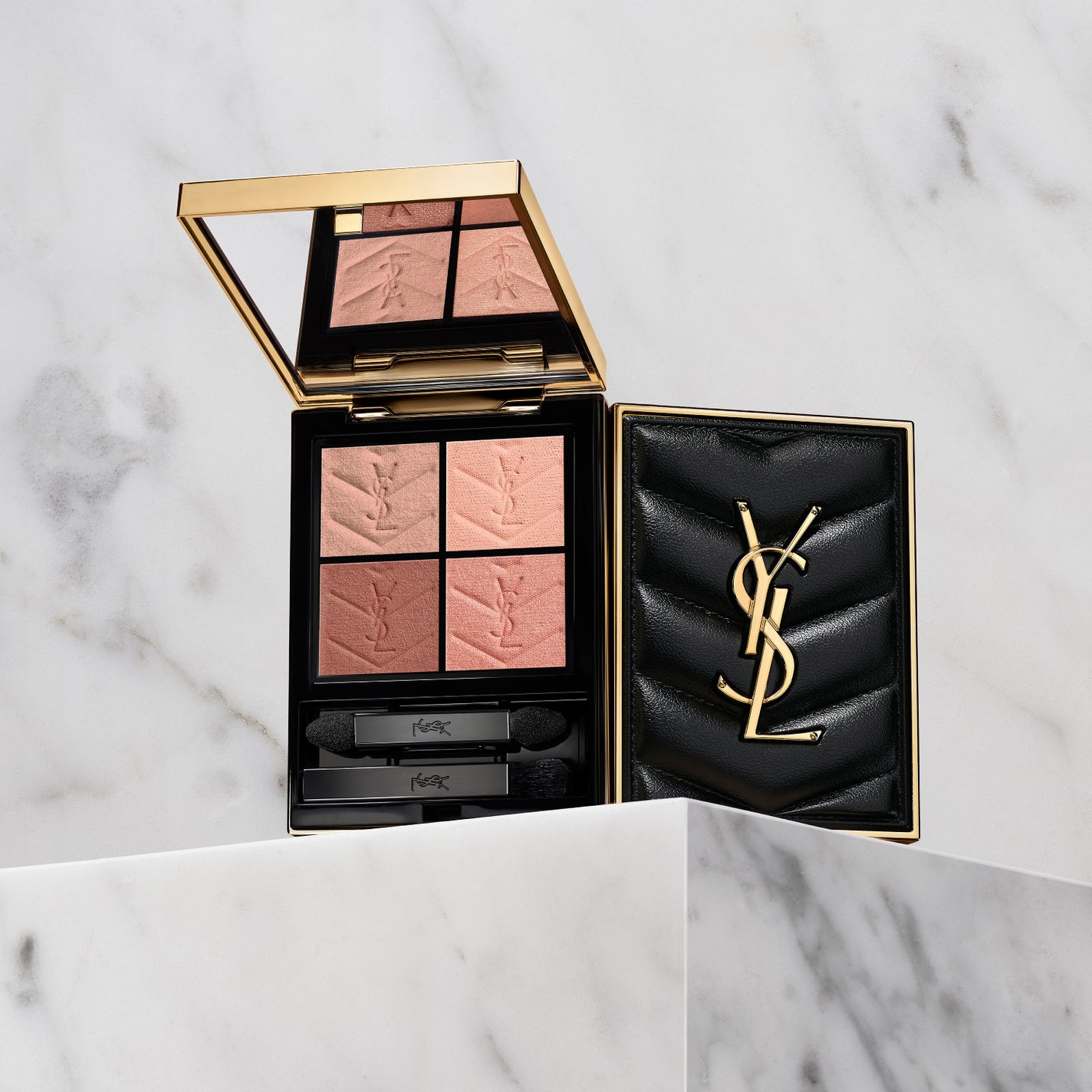 クチュール ミニ クラッチ/YVES SAINT LAURENT BEAUTE/アイシャドウパレットを使ったクチコミ(1枚目)